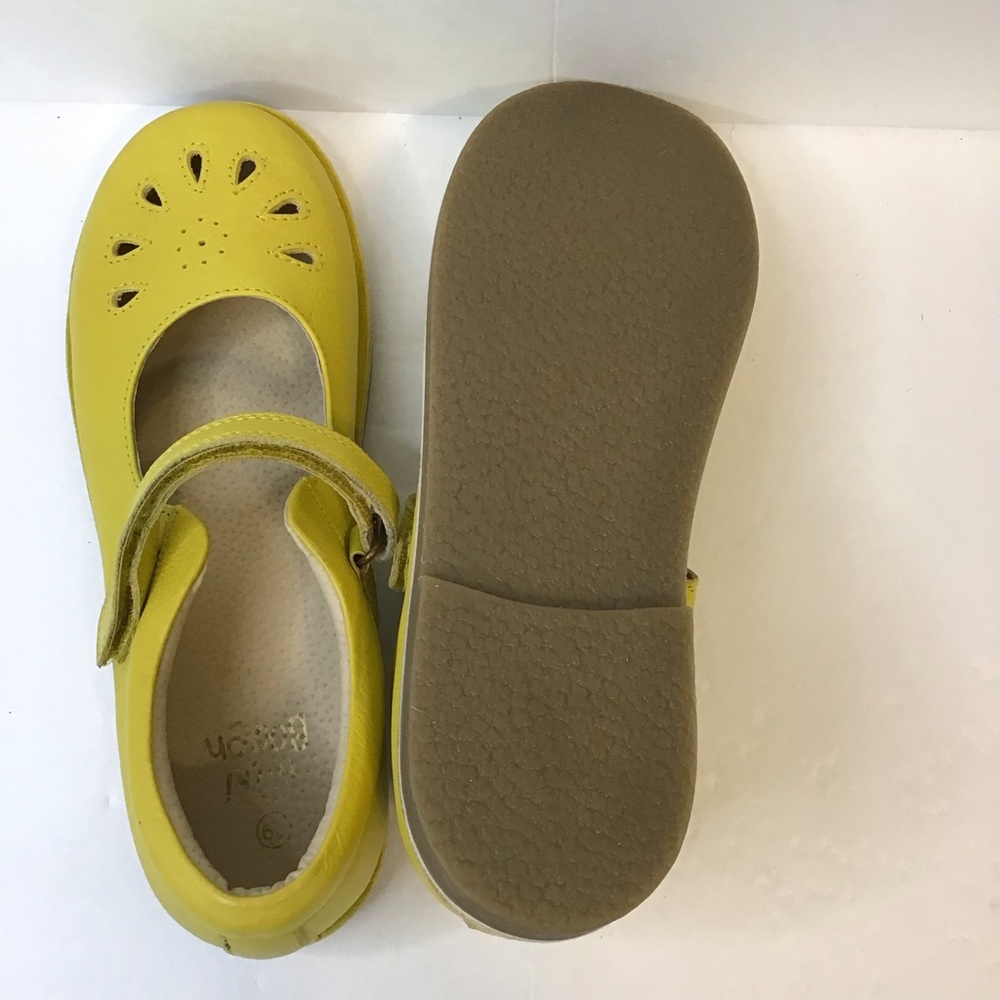 MINI BODEN Yellow Leather Mary Jane Flats with Perforated Detail 39 - Picture 5 of 7